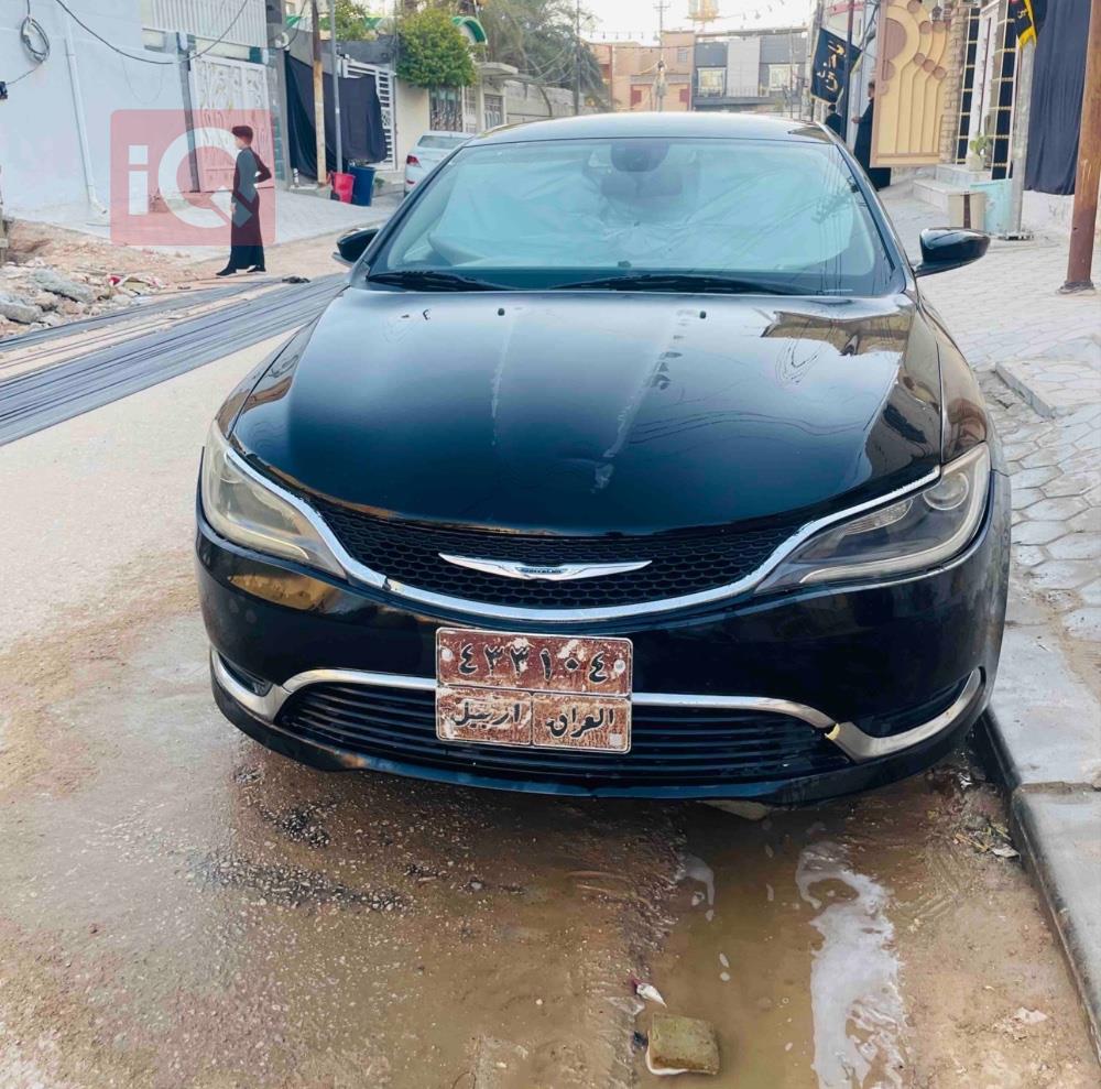 Chrysler 200